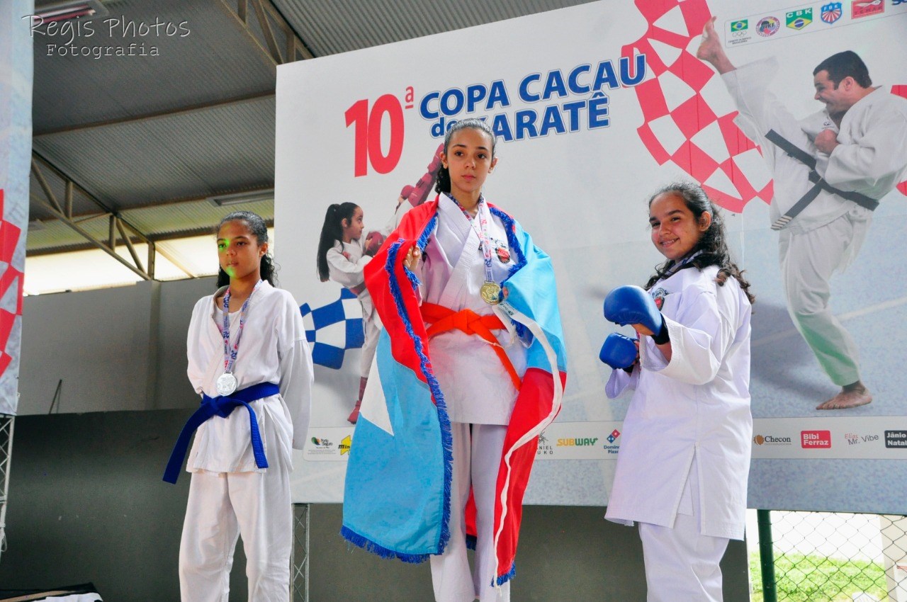 Camacã: Atletas conquistam medalhas na 10ª Copa Cacau de Karatê em Porto Seguro com apoio da Prefeitura